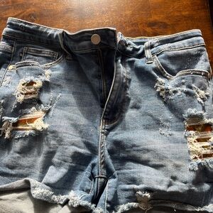 Excellent condition large Judy Blue Jean shorts with retro floral print pockets